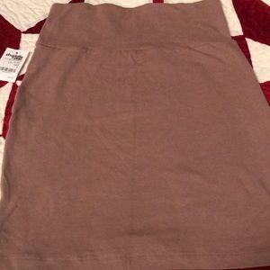 Nude color stretchy skirt